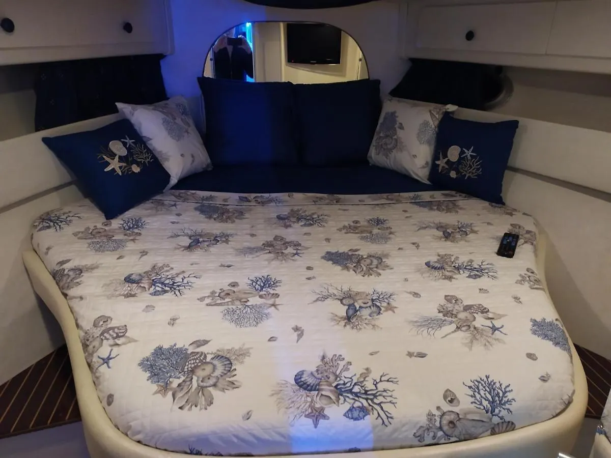 Hotel Sanremo charter boat&breakfast 0*,