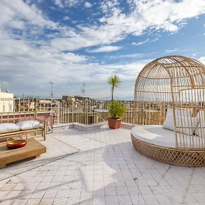https://aria-penthouse-garden.it-romehotels.com