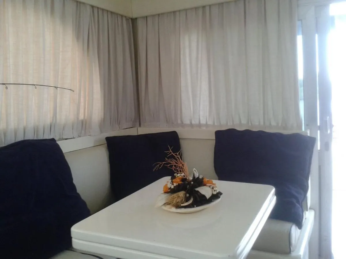 Hotel Sanremo Charter Boat And Breakfast Bateau-hôtel